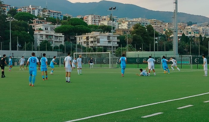 Calcio. Il Pietra Ligure non sfigura a Sanremo, ma i matuziani si impongono 2-1 Calcio. Il Pietra Ligure non sfigura a Sanremo, ma i matuziani si impongono 2-1