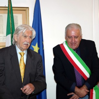 Villanova d’Albenga ha conferito la cittadinanza onoraria all’artista Flavio Furlani