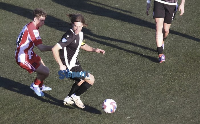 Calciomercato, Albenga. Lascia anche capitan Ferrarese, il centrocampista passa al Viareggio Calciomercato, Albenga. Lascia anche capitan Ferrarese, il centrocampista passa al Viareggio