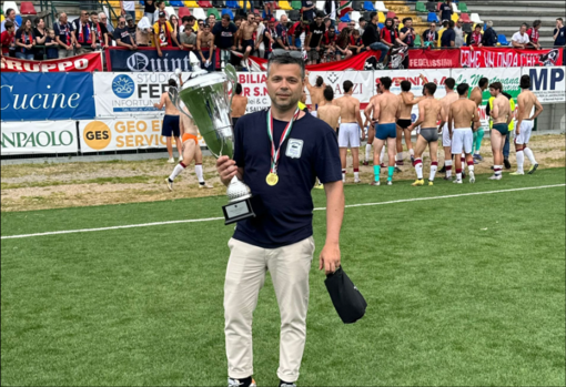 Calcio, Vado. Rossoblu in salsa corsara? In arrivo il ds Paolo Mancuso Calcio, Vado. Rossoblu in salsa corsara? In arrivo il ds Paolo Mancuso