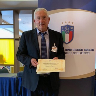 Pietra Ligure: 40 anni nel calcio, la Figc ha premiato a Roma il presidente Claudio Faggiano