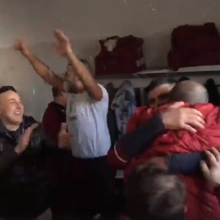 Calcio, Cengio: la prima vittoria arriva contro la capolista, il video dell'esultanza negli spogliatoi Calcio, Cengio: la prima vittoria arriva contro la capolista, il video dell'esultanza negli spogliatoi