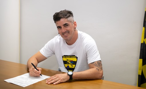 Calciomercato. Rinnova Fumagalli, a centrocampo arriva l'argentino Sebastian Reggi Calciomercato. Rinnova Fumagalli, a centrocampo arriva l'argentino Sebastian Reggi