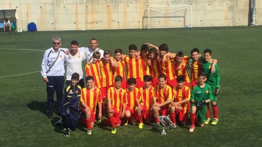 Calcio, Finale: agli Esordienti 2005 il primo posto nel girone di campionato Calcio, Finale: agli Esordienti 2005 il primo posto nel girone di campionato