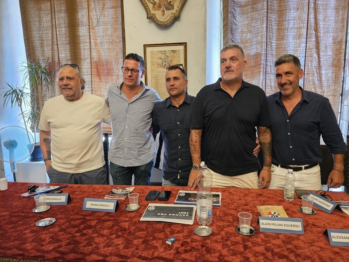 Calcio | Savona e Legino insieme: svelato il nuovo corso biancoblù (VIDEO) Calcio | Savona e Legino insieme: svelato il nuovo corso biancoblù (VIDEO)