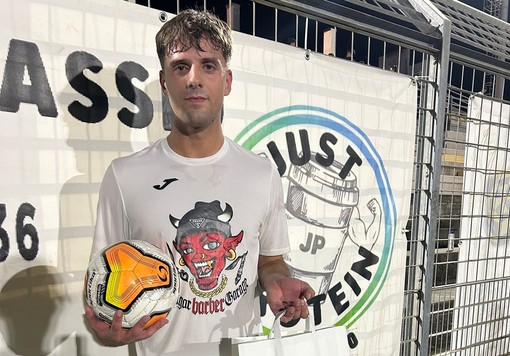 Calcio, Quarto Trofeo Città di Albenga. E' stato un mercoledì sera all'insegna dei bomber Calcio, Quarto Trofeo Città di Albenga. E' stato un mercoledì sera all'insegna dei bomber