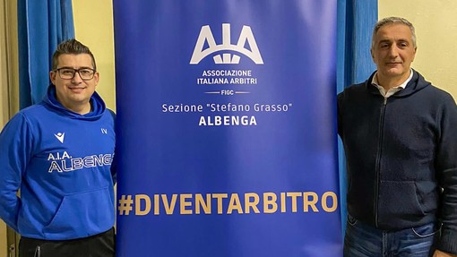 Calcio. Fabio Vicinanza ha visitato la Sezione AIA di Albenga: &quot;Dialogo e ascolto, anche sul linguaggio non verbale&quot;