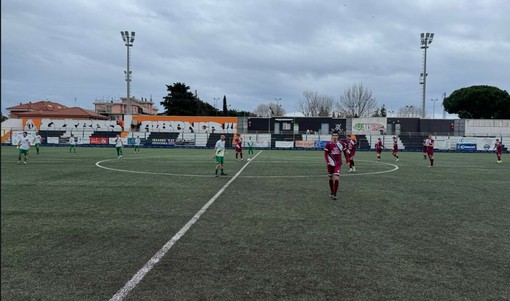 Calcio | Promozione. Non finisce la crisi del Pontelungo: la Praese vince 2 a 1