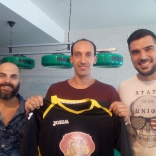 Il presidente Alessio Ponte e Michele Bianco insieme a Matteo Buscaglia