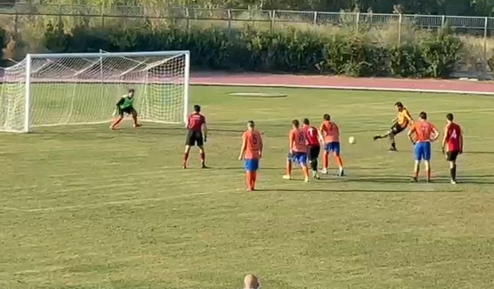 Calcio | Prima Categoria A. Una buona Villanovese rende la vita dura all'Altarese, i giallorossi passano 3-2 con i gol di Diamanti, Metalla e Romano Calcio | Prima Categoria A. Una buona Villanovese rende la vita dura all'Altarese, i giallorossi passano 3-2 con i gol di Diamanti, Metalla e Romano