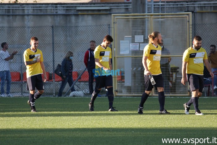 Calcio, La Letimbro ufficializza lo stop agli allenamenti: "Se ci verrà chiesto giocheremo, ma non si sa in quali condizioni"