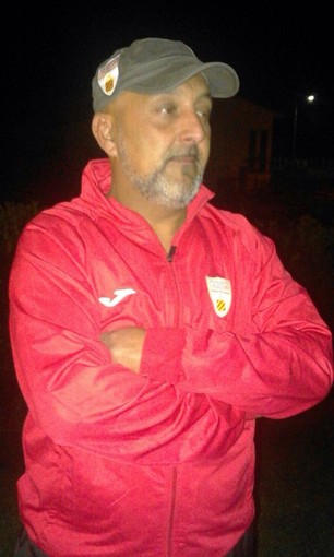 Calcio, Calizzano. La ricetta di mister Cordiale: "Per vincere serve esperienza. Torneo equilibrato, Letimbro non imbattibile" Calcio, Calizzano. La ricetta di mister Cordiale: "Per vincere serve esperienza. Torneo equilibrato, Letimbro non imbattibile"