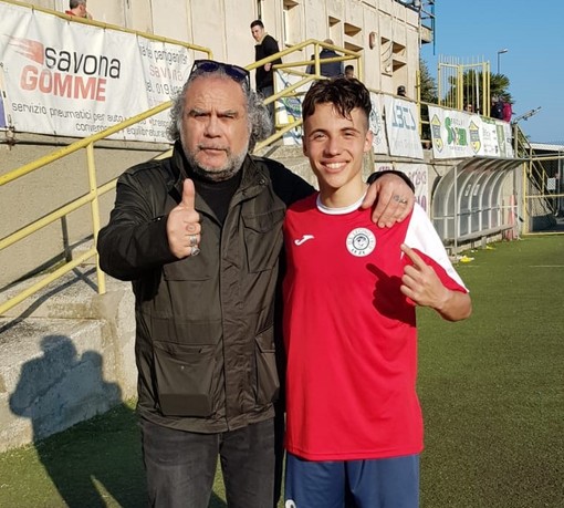 Calcio, Legino. Il cruccio del presidente Carella: "Perchè le squadre di categoria superiore non intravedono il potenziale di Nicolò Tobia?"