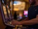 Come scegliere le slot machine al Casinò Neon 54: Consigli e guide utili