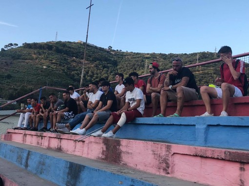 Calcio, Camporosso. Il primo allenamento scatta già martedì. Mister Luci: "Salviamoci divertendoci"