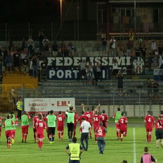 Calcio, Savona: oggi la partenza per Bari, Sacchi di Macerata dirigerà la sfida con i Galletti