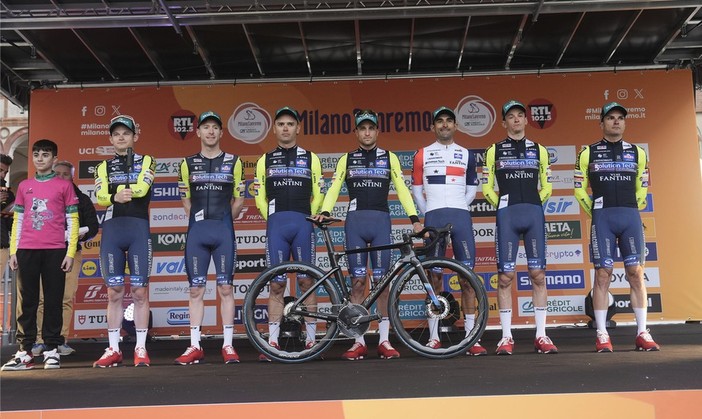 Milano-Sanremo, un Labrador investito dall’ammiraglia: l'appello della Team Solution Tech - Vini Fantini per sapere come sta Milano-Sanremo, un Labrador investito dall’ammiraglia: l'appello della Team Solution Tech - Vini Fantini per sapere come sta