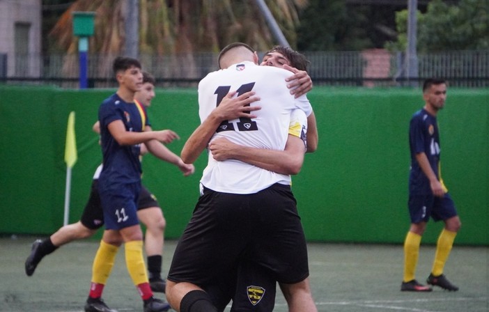 Calcio, Coppa Liguria.  Stasera Baia - Camporosso e Q&amp;V - Speranza, vespe e rossoverdi partono in vantaggio grazie alla classifica avulsa