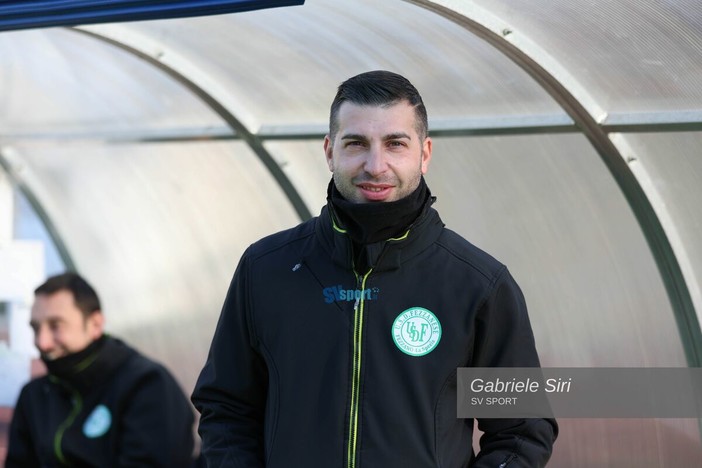 Calcio, Fezzanese. Ponte guarda subito avanti: "Contro il Pietra abbiamo dato tutto, non temo contraccolpi negativi" (VIDEO) Calcio, Fezzanese. Ponte guarda subito avanti: "Contro il Pietra abbiamo dato tutto, non temo contraccolpi negativi" (VIDEO)