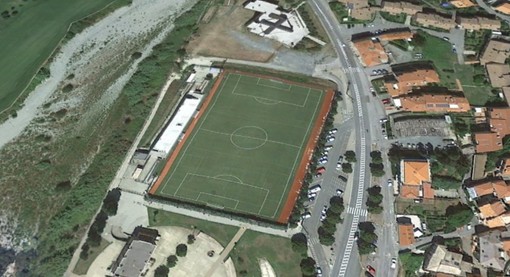 Calcio, Albissola. Per lo stadio di Luceto si parte da 1500 posti, circa tre mesi per l'esecuzione dei primi lavori Calcio, Albissola. Per lo stadio di Luceto si parte da 1500 posti, circa tre mesi per l'esecuzione dei primi lavori