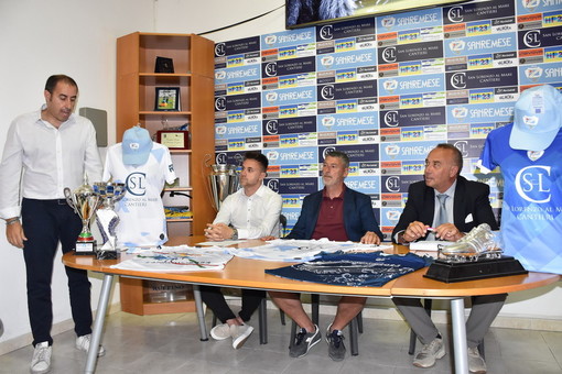 Calcio, Sanremese. Masu rilancia con energia. "In arrivo giocatori forti, ma serve fame di vittorie" (VIDEO) Calcio, Sanremese. Masu rilancia con energia. "In arrivo giocatori forti, ma serve fame di vittorie" (VIDEO)