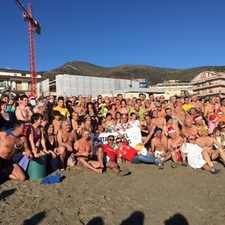 Ceriale: quasi 200 persone per il cimento del nuovo anno