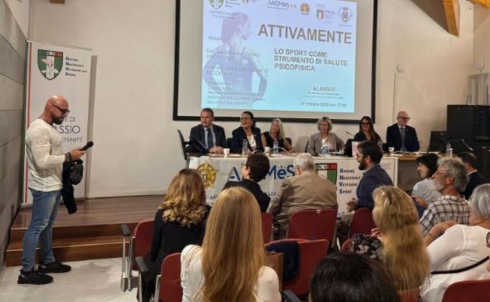 "ATTIVAMENTE": Sport e Salute Psicofisica riempiono la Biblioteca di Alassio