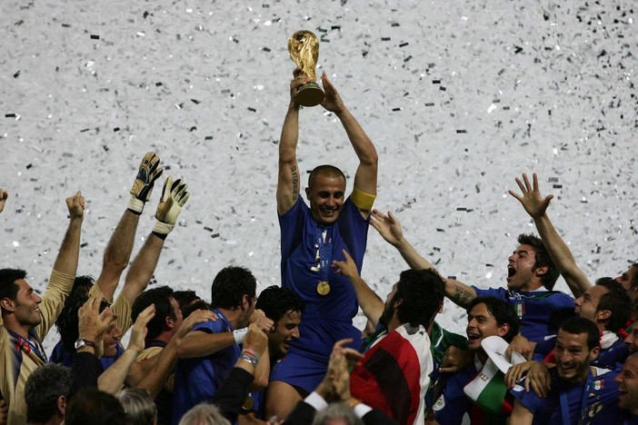 La Coppa del Mondo del 2006 ad "Eroi del Calcio" La Coppa del Mondo del 2006 ad "Eroi del Calcio"