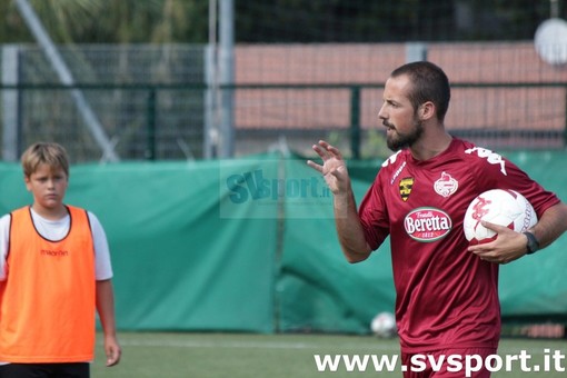 Calcio, Pietra Ligure. Matteo Cocco ringrazia e saluta il club, la nuova tappa si chiama Como Calcio, Pietra Ligure. Matteo Cocco ringrazia e saluta il club, la nuova tappa si chiama Como