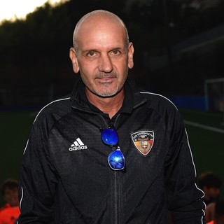 Calcio. Vittoria e separazione. Andrea Caverzan non fa più parte dei quadri tecnici orange