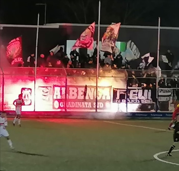 Calcio, Albenga. La Gradinata Sud pone l'ultimatum: "Cessione a Marinelli o chi di dovere ci dovrà dare delle risposte"