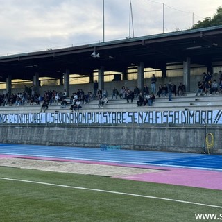 FOTONOTIZIA. Savona, sciopero del tifo all'Olmo Ferro: "Ne abbiamo le p... piene di essere sbattuti per i campi di provincia, ridateci il Bacigalupo!"