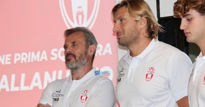 Pallanuoto | Euro Cup. Domani inizia il primo turno per la Rari Nantes Savona, Del Lungo: "Ad Atene con la giusta consapevolezza" Pallanuoto | Euro Cup. Domani inizia il primo turno per la Rari Nantes Savona, Del Lungo: "Ad Atene con la giusta consapevolezza"