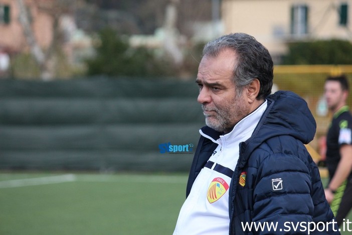 Calcio. Biolzi non è più l'allenatore del Finale: "Colpa mia". Per la successione Mambrin o Delfino Calcio. Biolzi non è più l'allenatore del Finale: "Colpa mia". Per la successione Mambrin o Delfino