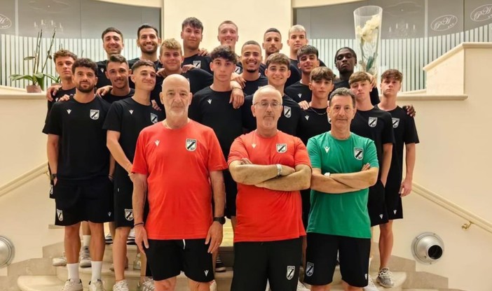 Calciomercato. Quante conferme per l'Albenga. I volti nuovi sono La Vigna e Pinna. in trattativa Pisanu Calciomercato. Quante conferme per l'Albenga. I volti nuovi sono La Vigna e Pinna. in trattativa Pisanu