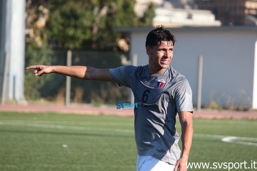 Calcio, Vado. Un mese di stop per Michelucci, l'infortunio di Bondioli appare meno grave del previsto Calcio, Vado. Un mese di stop per Michelucci, l'infortunio di Bondioli appare meno grave del previsto