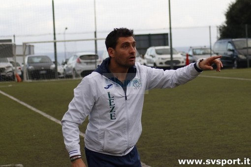 Calcio, Legino. Chiusura di 2018 con il botto per Davide Girgenti: "Battere l'Ospedaletti è stata una bella impresa. Questo gruppo sa lavorare con entusiasmo" (VIDEO) Calcio, Legino. Chiusura di 2018 con il botto per Davide Girgenti: "Battere l'Ospedaletti è stata una bella impresa. Questo gruppo sa lavorare con entusiasmo" (VIDEO)