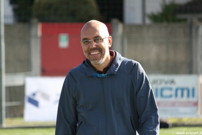 Calcio | Millesimo. Il Premio "Enrico II Del Carretto" assegnato a mister Fabio Macchia, voto unanime dall'intero Consiglio Comunale