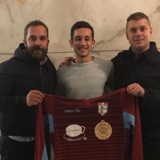 Calciomercato. Pontelungo, UFFICIALE. Dall'Albenga arriva Francesco Tesoro Calciomercato. Pontelungo, UFFICIALE. Dall'Albenga arriva Francesco Tesoro