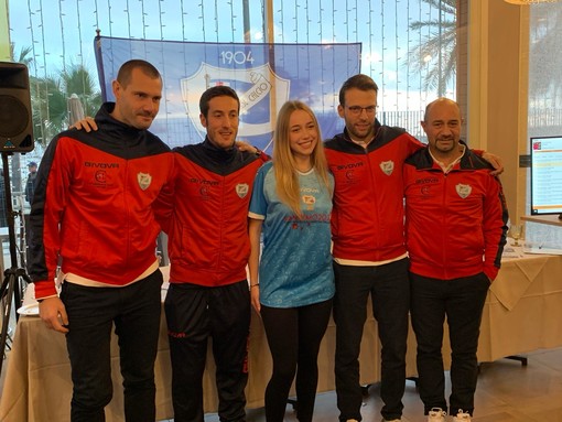 Calcio. Inizia il Festival, la Sanremese in campo con la maglia dedicata alla kermesse canora Calcio. Inizia il Festival, la Sanremese in campo con la maglia dedicata alla kermesse canora