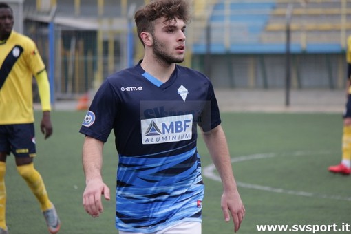 Calcio, Albissola. Esordio in Prima Squadra e vittoria nel derby, Davide Di Nardo ha vissuto la settimana perfetta Calcio, Albissola. Esordio in Prima Squadra e vittoria nel derby, Davide Di Nardo ha vissuto la settimana perfetta