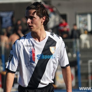 Calciomercato. Prime mosse per l'Albenga, il club ha ufficializzato la permanenza di Simone Mariani Calciomercato. Prime mosse per l'Albenga, il club ha ufficializzato la permanenza di Simone Mariani