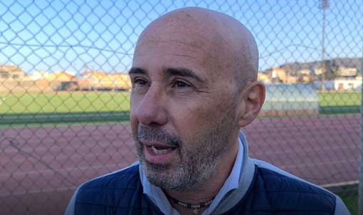 Calcio, Cairese. Annuncio e primo allenamento, mister Boschetto è atteso al Brin