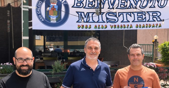 Calcio | Dego. Il nuovo mister è Dario Roso, Massimo Mignone: "Non ci nascondiamo, puntiamo a una stagione da vertice" Calcio | Dego. Il nuovo mister è Dario Roso, Massimo Mignone: "Non ci nascondiamo, puntiamo a una stagione da vertice"
