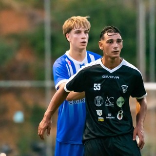 Calcio. Ceriale - Albingaunia è biancoblu, l'amichevole del Merlo decisa nel finale