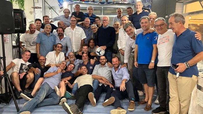 FOTONOTIZIA. San Filippo Neri, una reunion per celebrare i 25 anni di gestione tecnica di Beppe Zanardini FOTONOTIZIA. San Filippo Neri, una reunion per celebrare i 25 anni di gestione tecnica di Beppe Zanardini