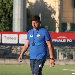 Calcio, Finale. Luci e ombre contro il Q&amp;V, Alessi: "Campanelli d'allarme utili, ma la squadra ha saputo reagire" (VIDEO)