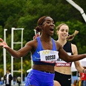 Foto di Davide Vaninetti: la gioia di Zaynab Dosso dopo la vittoria con record italiano sui 100m nell'edizione 2024