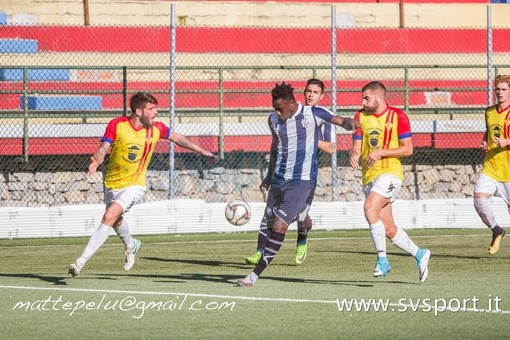 Calcio, Serie D. Savona e Finale, una domenica per rilanciarsi: a Seravezza e Ligorna in palio punti pesanti