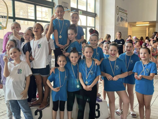 Doria Nuoto Loano. Tante medaglie per le giovani sincronette al Trofeo Liguria Confsport di Chiavari Doria Nuoto Loano. Tante medaglie per le giovani sincronette al Trofeo Liguria Confsport di Chiavari